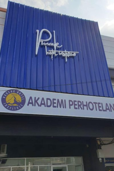 Gedung Puncak Hotel Institute Gedung Puncak Hotel Institute